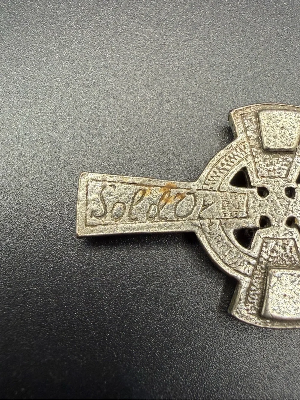 Vintage Silver Tone Green Connemara Marble Ireland Celtic Cross Pendant Jewelry